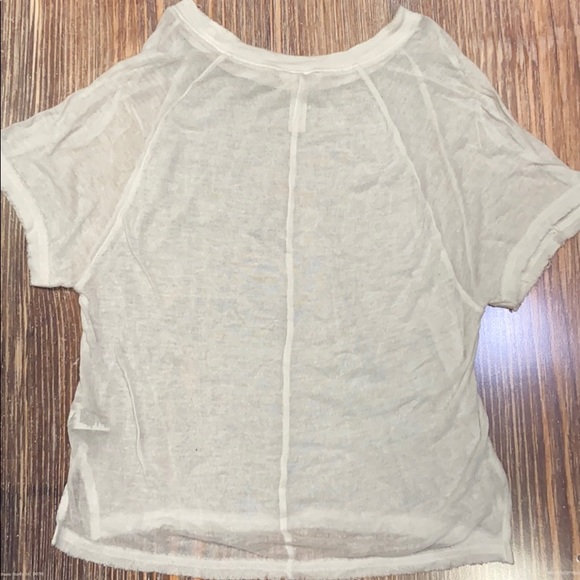 🌵3/$20• White Soft Tee Shirt With Design - Picture 2 of 3